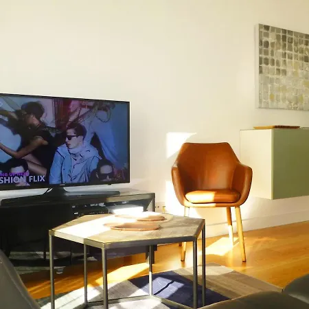 Appartement Charming Equipped Ac Lift Parking 4p Lisboa