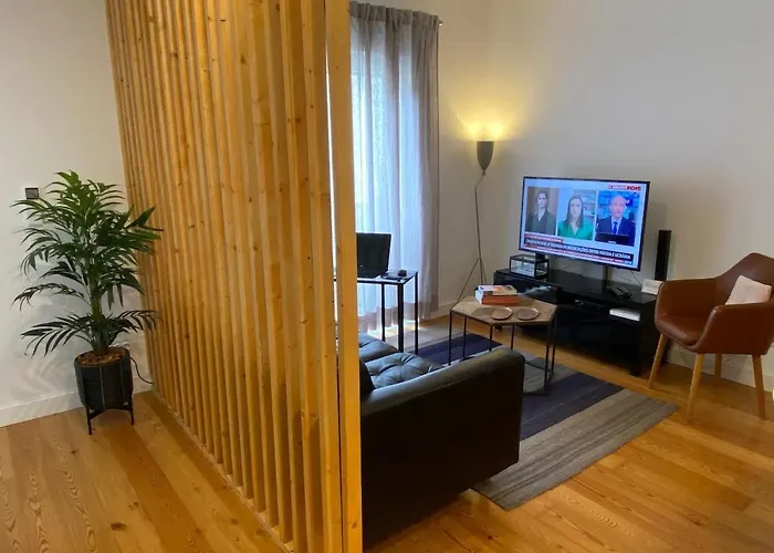 Charming Equipped Ac Lift Parking 4p Appartement Lisboa