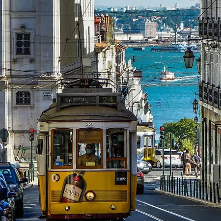 Charming Equipped Ac Lift Parking 4p Apartamento