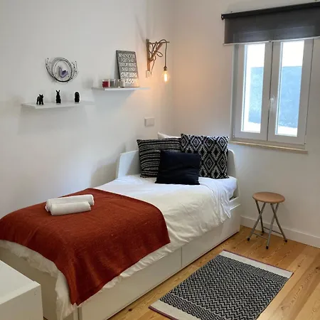 Charming Equipped Ac Lift Parking 4p Lisboa