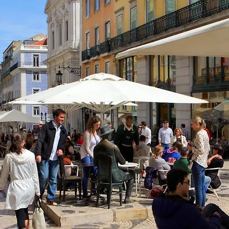 Charming Equipped Ac Lift Parking 4p شقة Lisboa