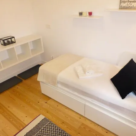 Charming Equipped Ac Lift Parking 4p Apartment *