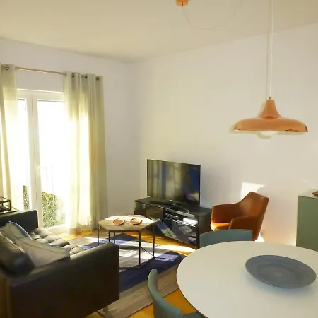 Charming Equipped Ac Lift Parking 4p