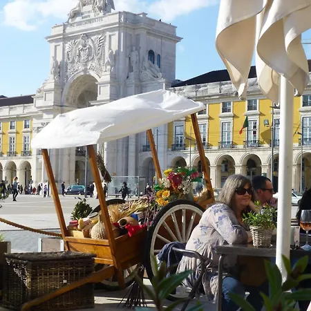 דירה Charming Equipped Ac Lift Parking 4p *