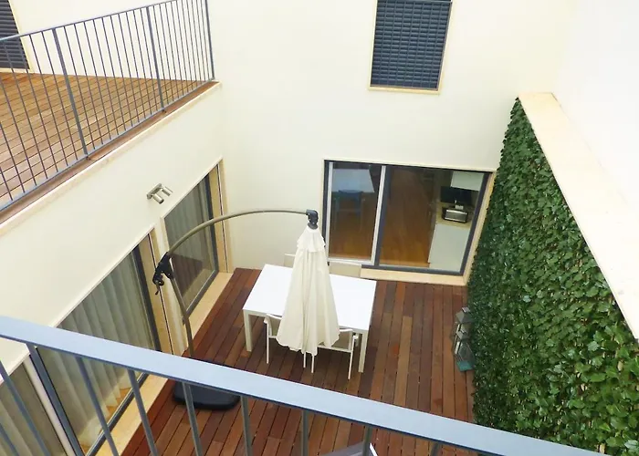 Apartman Charming Equipped Ac Lift Parking 4p *