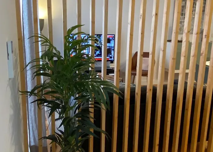 Apartman Charming Equipped Ac Lift Parking 4p