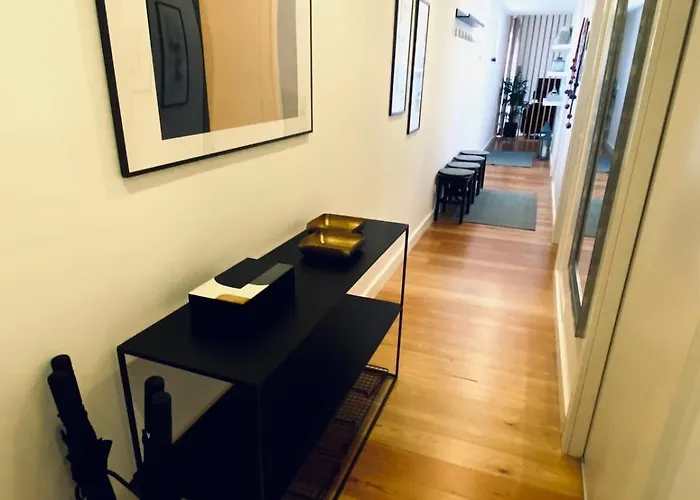 Apartmán Charming Equipped Ac Lift Parking 4p *