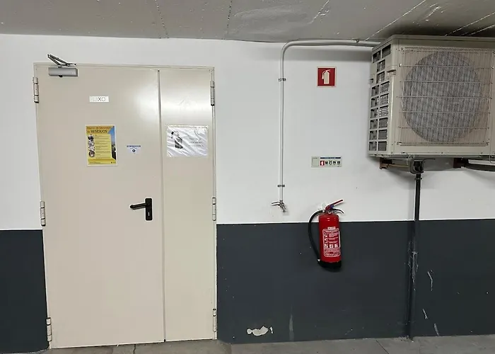 Charming Equipped Ac Lift Parking 4p Lisboa