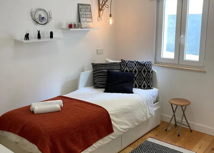 Charming Equipped Ac Lift Parking 4p Lisboa