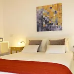 Charming Equipped Ac Lift Parking 4p Apartman Lisboa